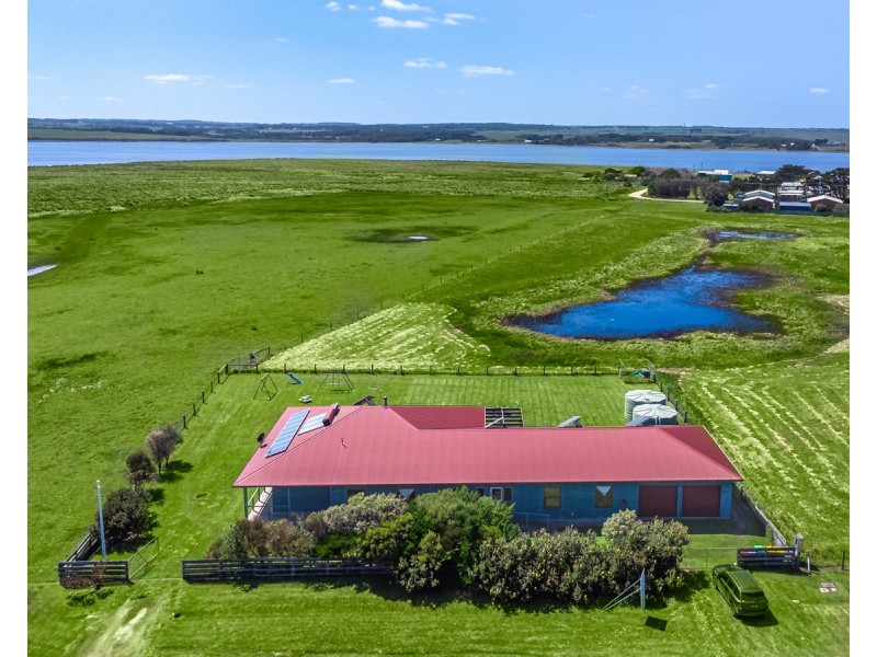 12 Cumming Street, Peterborough VIC 3270