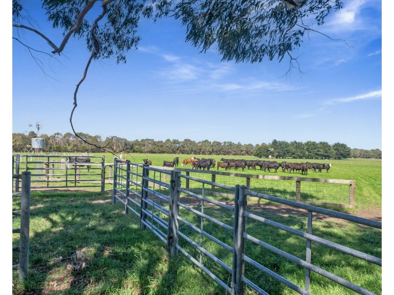 McKenzies Road, Bushfield VIC 3281