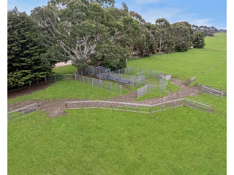 McKenzies Road, Bushfield VIC 3281