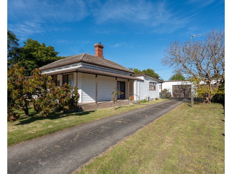 20 Strong Street, Terang VIC 3264