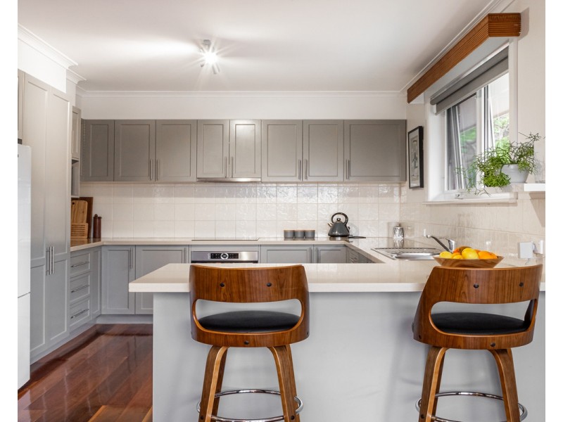 21 Shirley Grove, Warrnambool VIC 3280