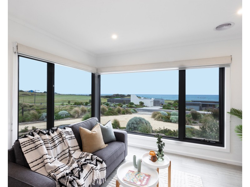 6 Whale Avenue, Warrnambool VIC 3280