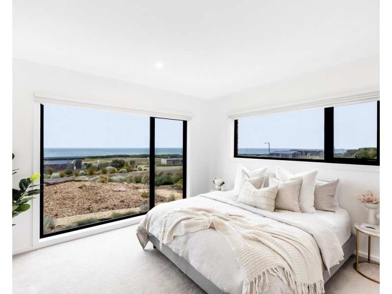 6 Whale Avenue, Warrnambool VIC 3280