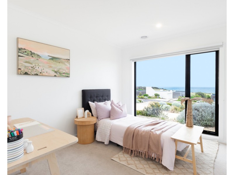 6 Whale Avenue, Warrnambool VIC 3280