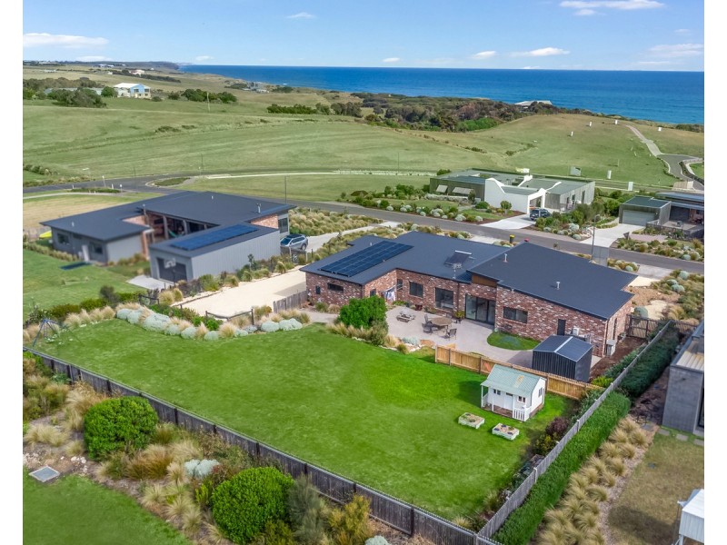 6 Whale Avenue, Warrnambool VIC 3280