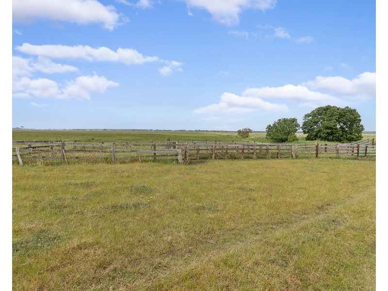 Lake Gorrie Road, Macarthur VIC 3286