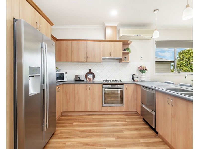 64 Mitchell Street, Cobden VIC 3266