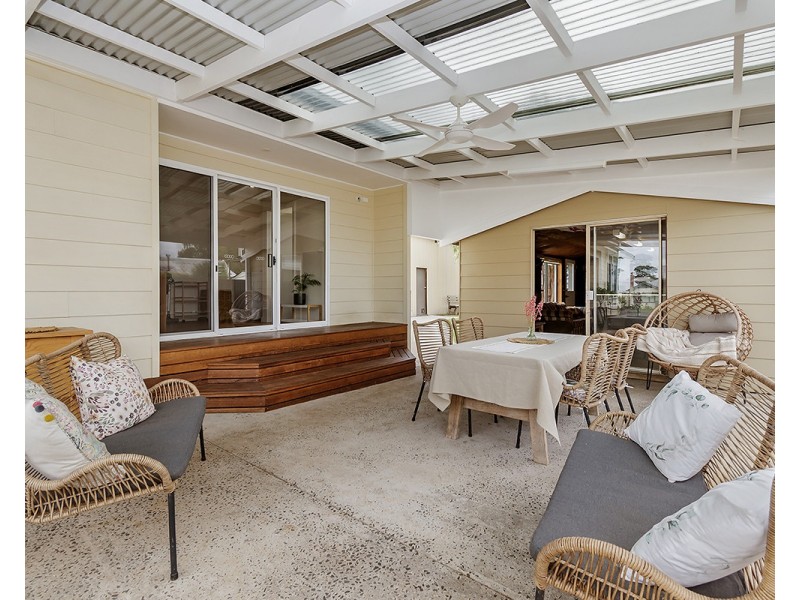 64 Mitchell Street, Cobden VIC 3266