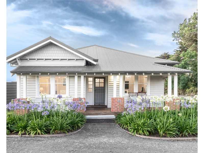 23 Valleyview Road, Bushfield VIC 3281