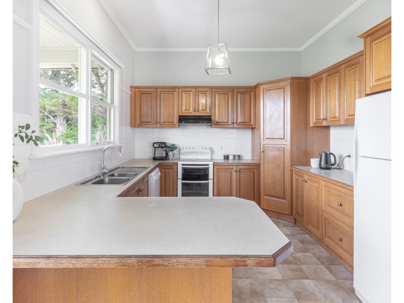 23 Valleyview Road, Bushfield VIC 3281