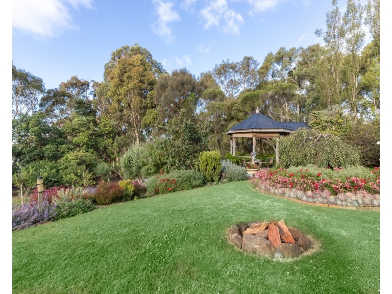62 Bridge Road, Bushfield VIC 3281
