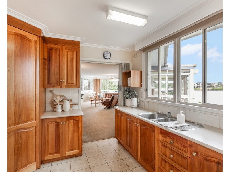 2 Hopkins Point Road, Warrnambool VIC 3280