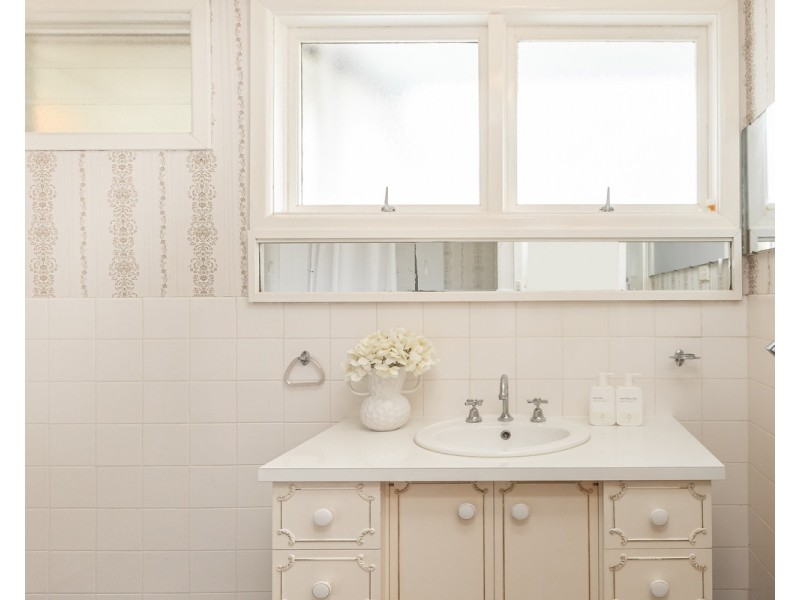 2 Hopkins Point Road, Warrnambool VIC 3280