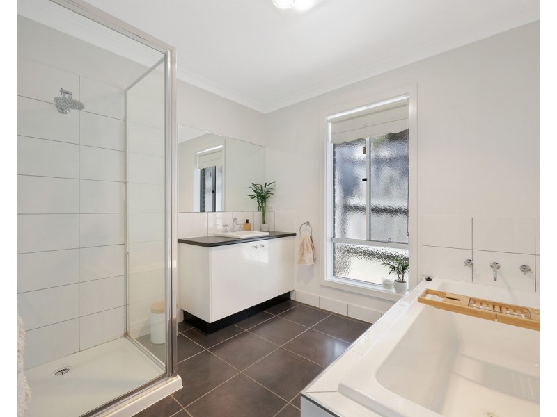 33 Wares Road, Warrnambool VIC 3280
