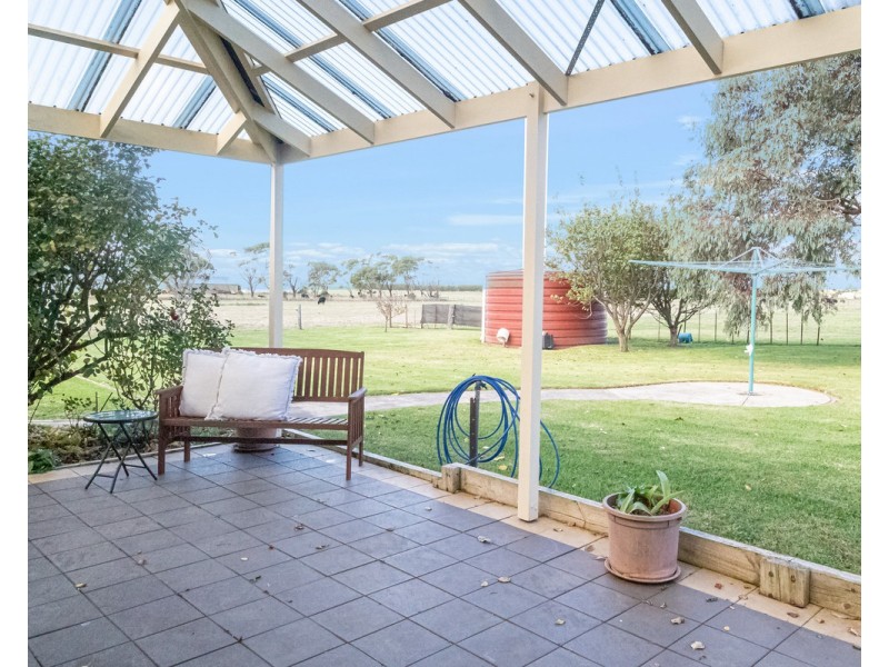 955 Tower Hill Road, Illowa VIC 3282