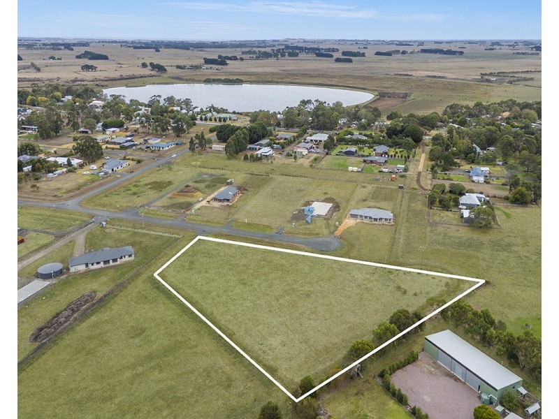 8 McLaws Court, Winslow VIC 3281