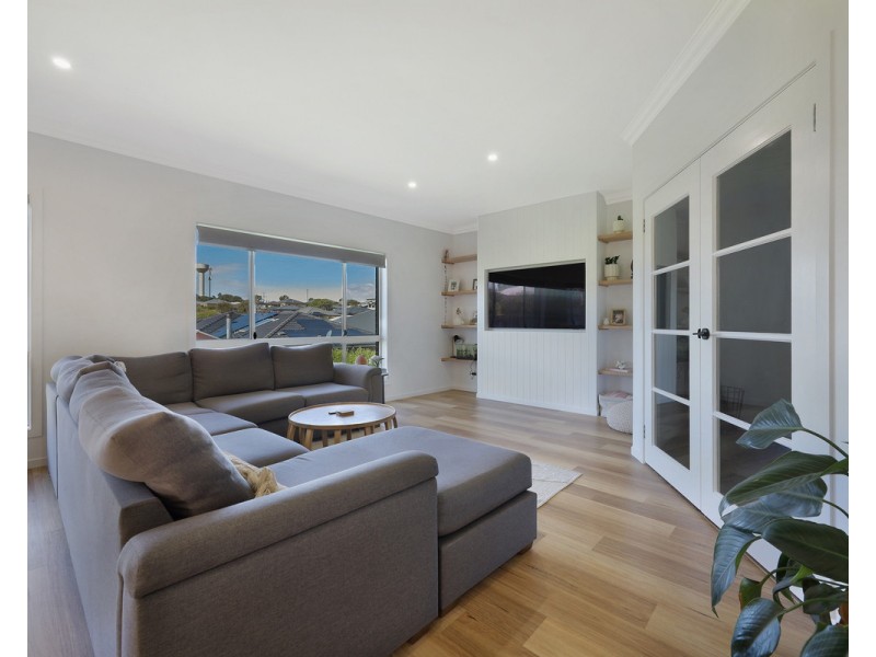 28 Nina Street, Dennington VIC 3280