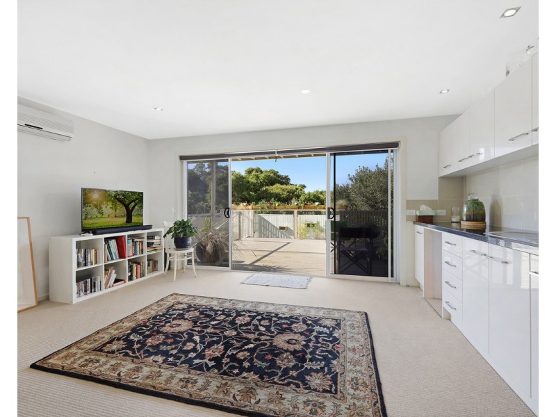11 Barbro Terrace, Warrnambool VIC 3280