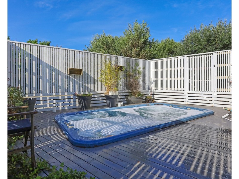 11 Barbro Terrace, Warrnambool VIC 3280