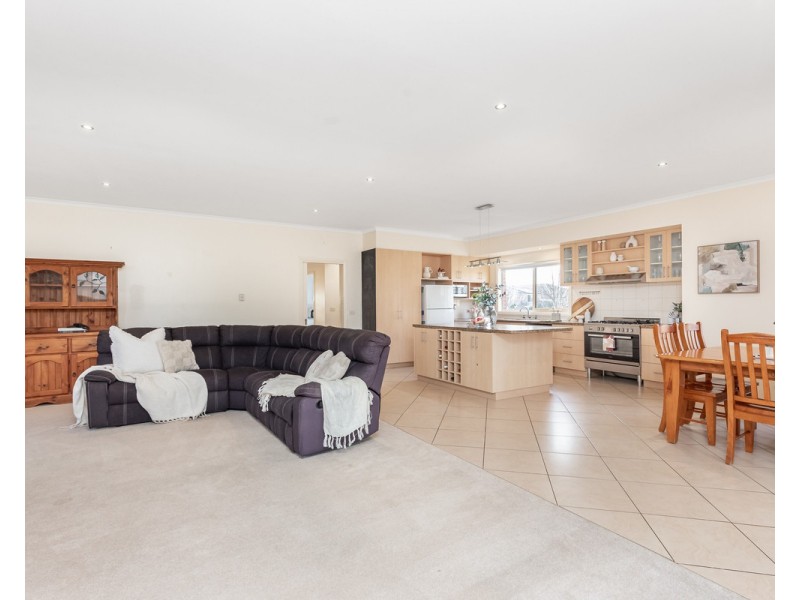 11A Wendy Place, Warrnambool VIC 3280