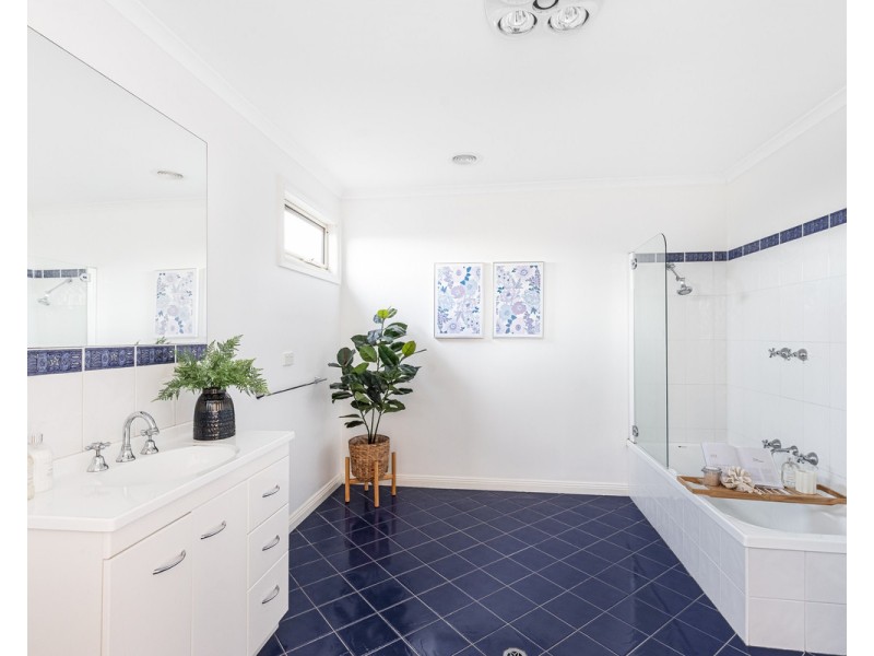 11A Wendy Place, Warrnambool VIC 3280