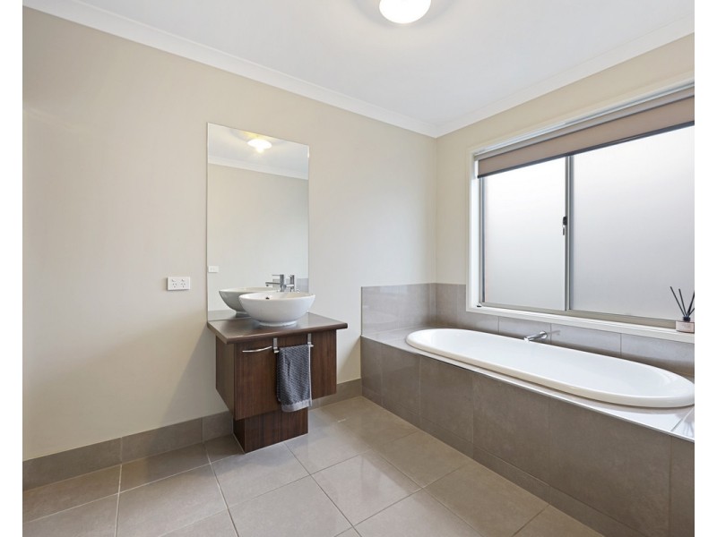 39 Dennington Rise, Dennington VIC 3280