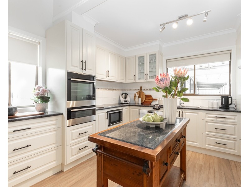 108 Ziegler Parade, Allansford VIC 3277