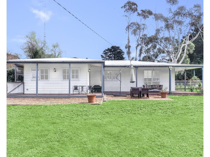 4 Whittons Lane, Winslow VIC 3281