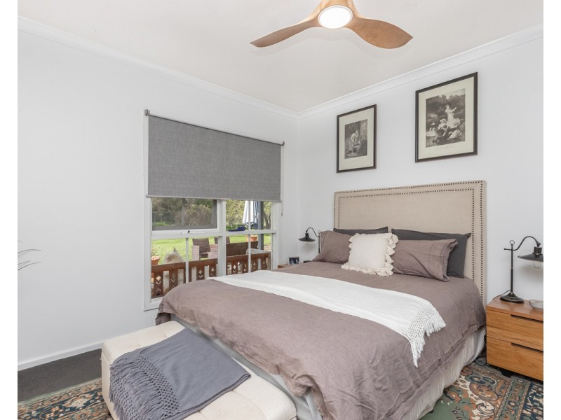 4 Whittons Lane, Winslow VIC 3281