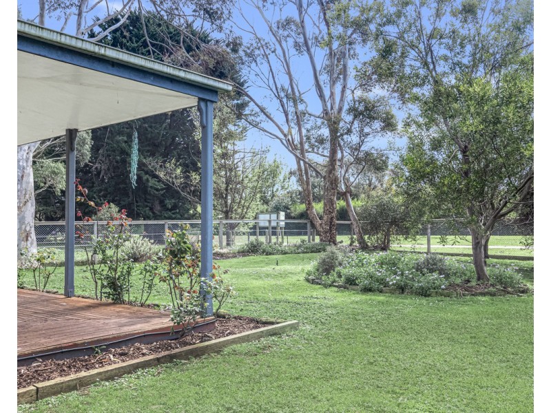 4 Whittons Lane, Winslow VIC 3281