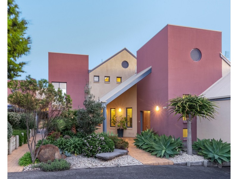 300 Hopkins Point Road, Warrnambool VIC 3280