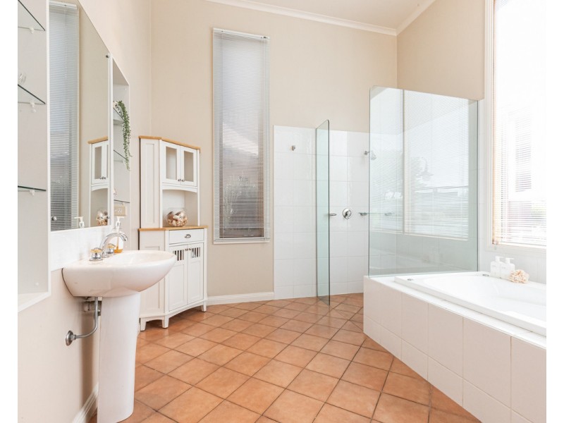 300 Hopkins Point Road, Warrnambool VIC 3280