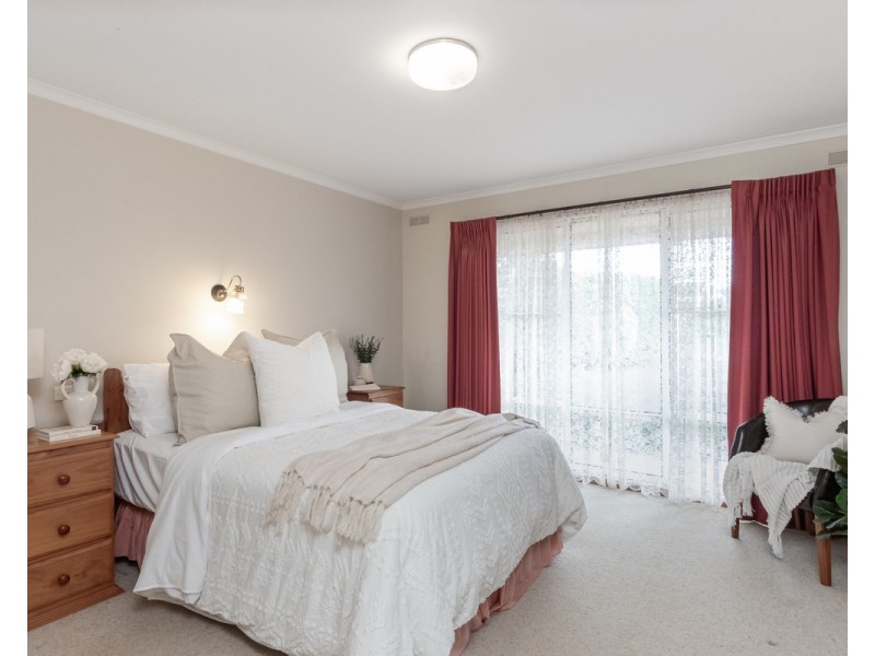 8 Amaroo Court, Warrnambool VIC 3280