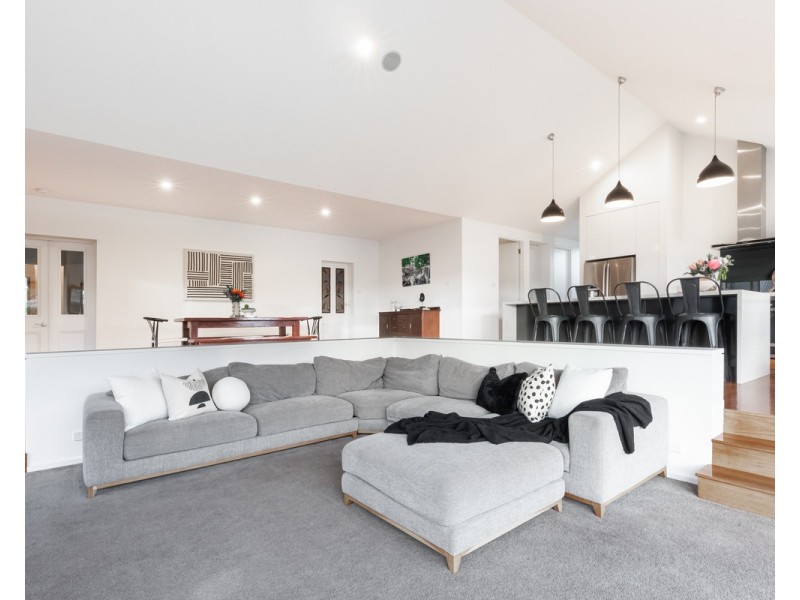 17 Canterbury Road, Warrnambool VIC 3280