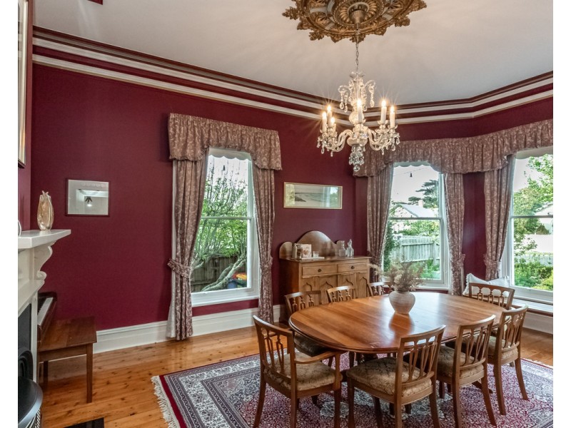 17 Canterbury Road, Warrnambool VIC 3280