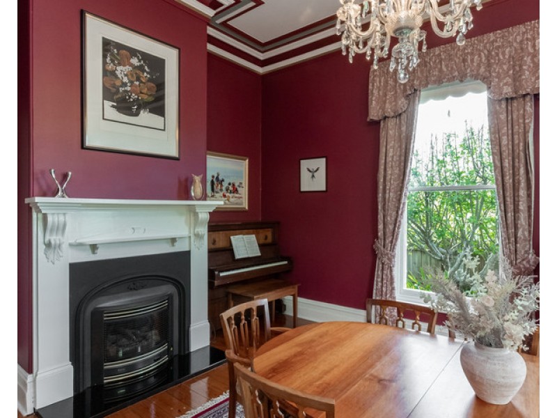 17 Canterbury Road, Warrnambool VIC 3280
