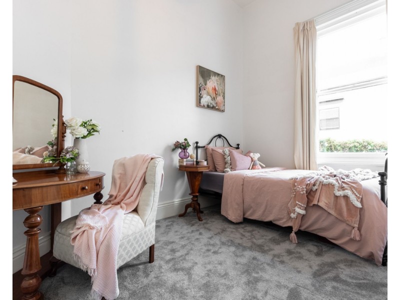 17 Canterbury Road, Warrnambool VIC 3280