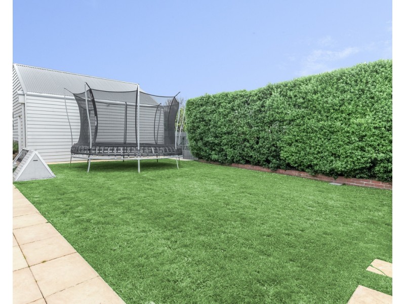 17 Canterbury Road, Warrnambool VIC 3280