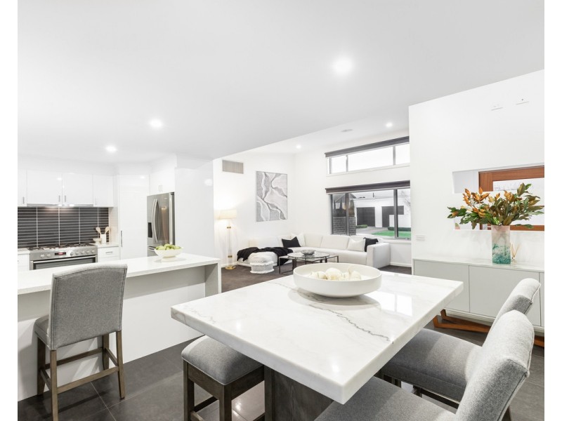 14 Sovereign Crt, Warrnambool VIC 3280