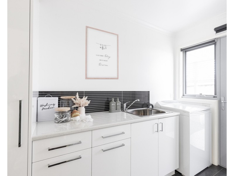 14 Sovereign Crt, Warrnambool VIC 3280