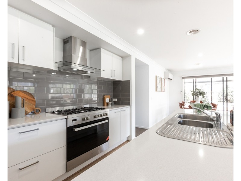 2 Montgomery Lane, Warrnambool VIC 3280