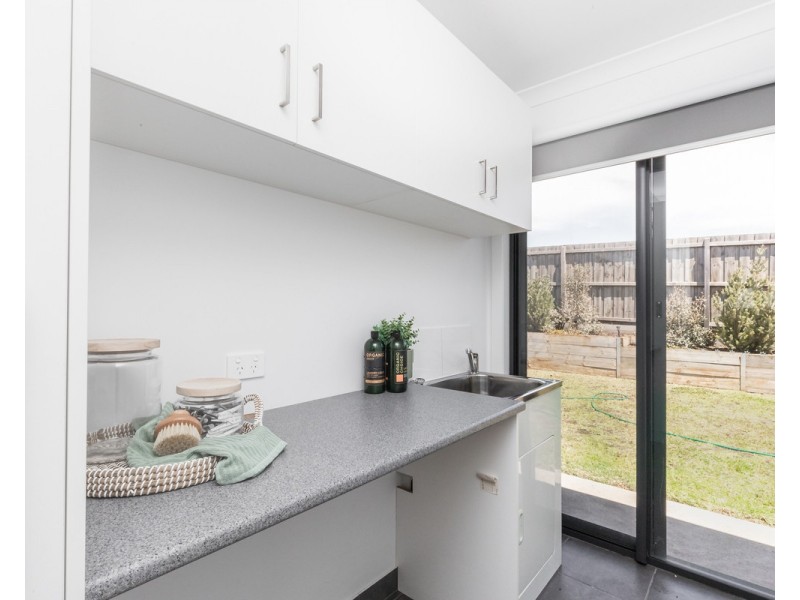 2 Montgomery Lane, Warrnambool VIC 3280