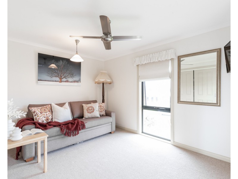 19 Childers Street, Peterborough VIC 3270