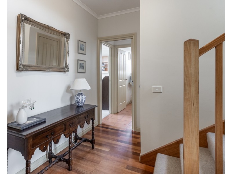 19 Childers Street, Peterborough VIC 3270
