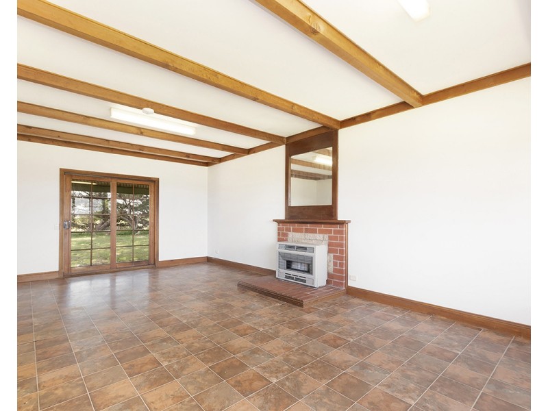 113 Warrne Road, Wangoom VIC 3279