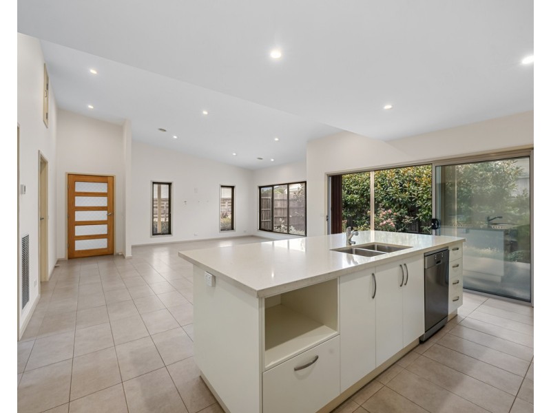 2/16 Flaxman Street, Warrnambool VIC 3280