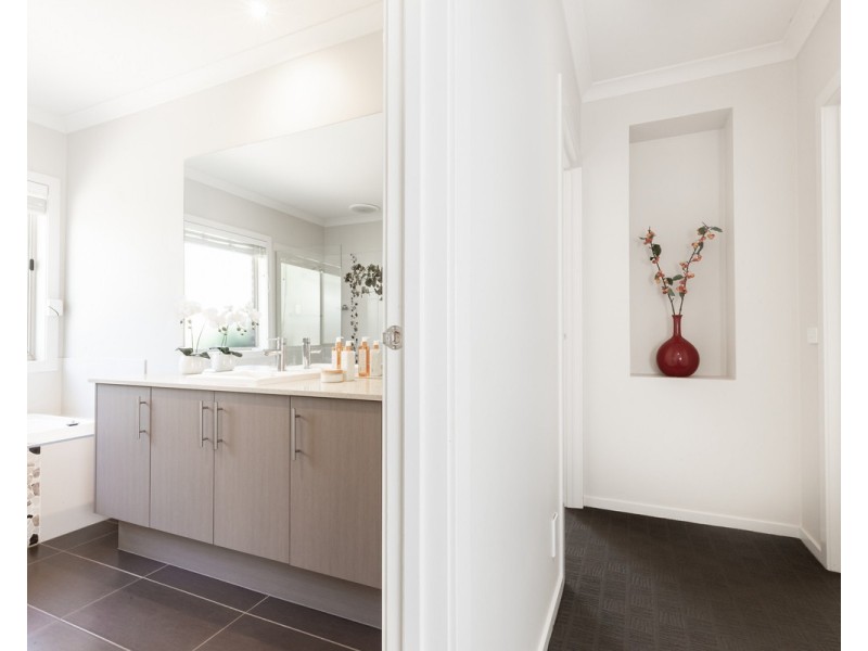 19 Booval Drive, Warrnambool VIC 3280