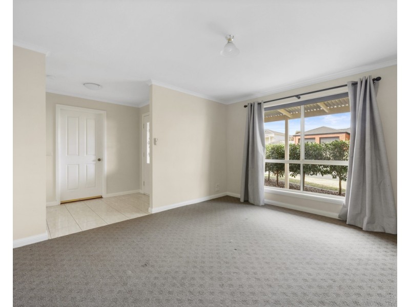 6 Festuca Court, Dennington VIC 3280