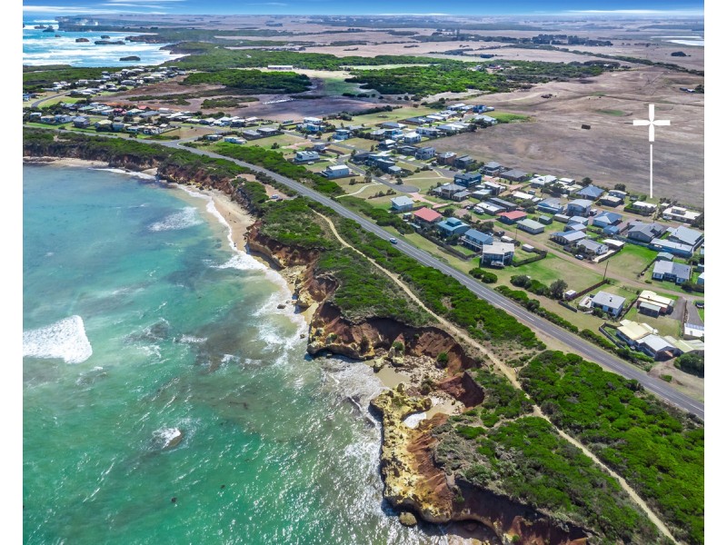 8 Casino Street, Peterborough VIC 3270