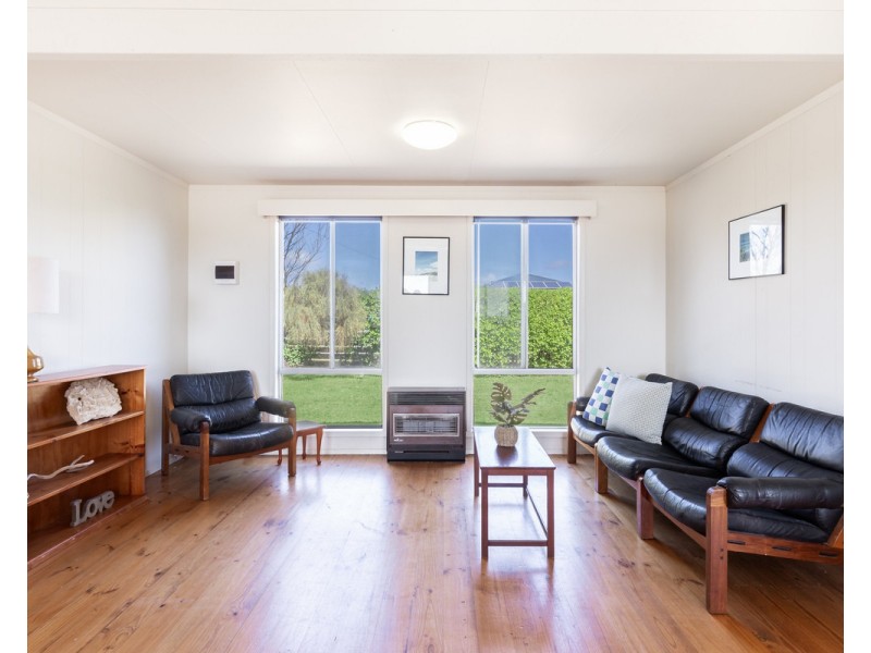 8 Casino Street, Peterborough VIC 3270